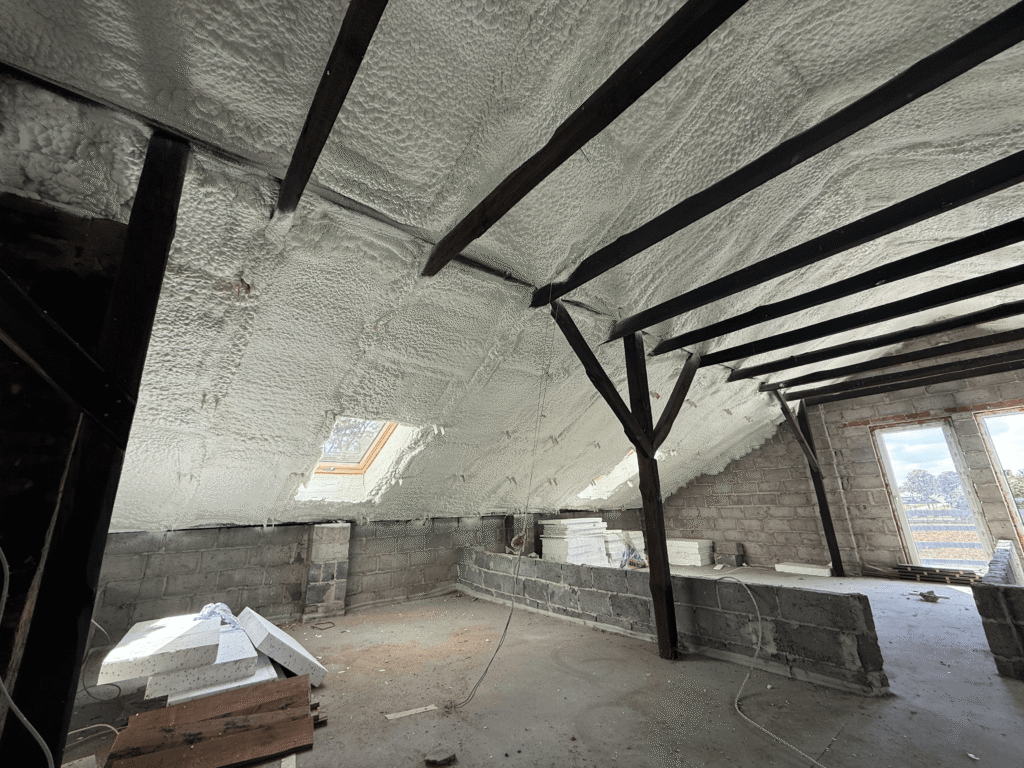 Skuteczne ocieplanie pianą pur w nowoczesnym budownictwie 4 obraz 4